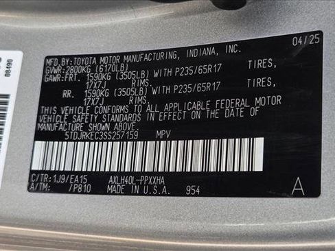 Used 2025 Toyota Sienna XLE image 24