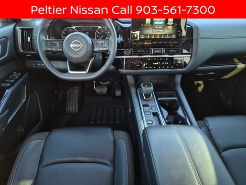 Certified 2024 Nissan Pathfinder SL w/ SL Premium Package FWD image 28
