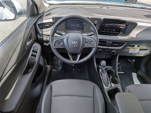 Certified 2024 Buick Encore GX Preferred FWD image 37