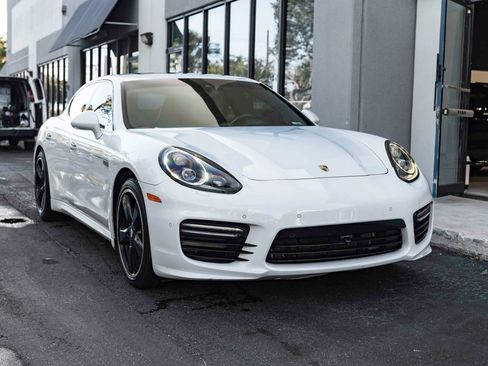 Used 2016 Porsche Panamera GTS AWD/4WD image 3
