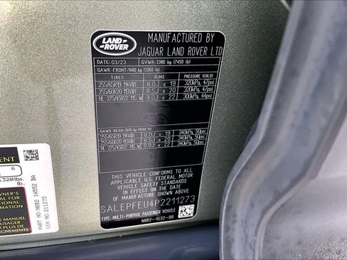 Used 2023 Land Rover Defender 130 SE AWD/4WD image 35