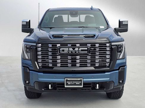 New 2026 GMC Sierra 2500 Denali Ultimate AWD/4WD image 8