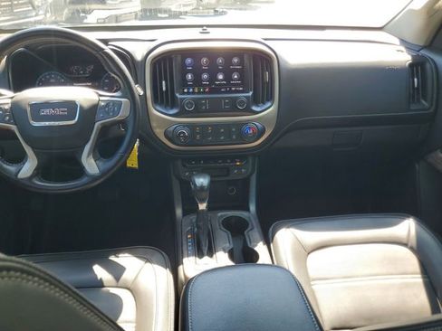 Used 2022 GMC Canyon Denali image 13