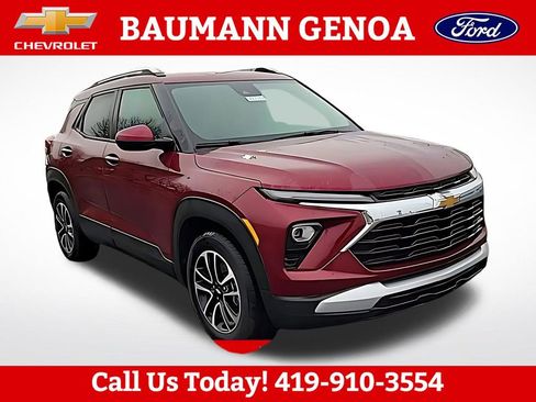 Used 2025 Chevrolet TrailBlazer LT FWD image 1