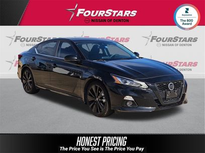 Used 2022 Nissan Altima 2.5 SR w/ Midnight Edition Package
