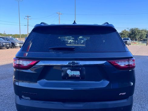 Used 2021 Chevrolet Traverse RS FWD image 5
