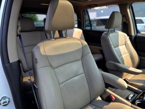 Used 2022 Honda Pilot Touring image 37