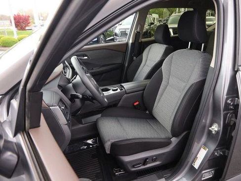 Used 2025 Nissan Altima 2.5 SV w/ SV Special Edition Package image 8