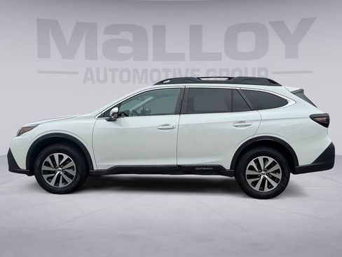 Used 2020 Subaru Outback Premium AWD/4WD image 2