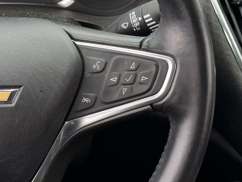 Used 2017 Chevrolet Malibu LT FWD image 16