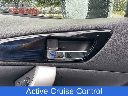 Used 2024 Mitsubishi Eclipse Cross SE image 12