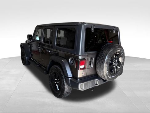 Used 2021 Jeep Wrangler Unlimited Sport AWD/4WD image 3