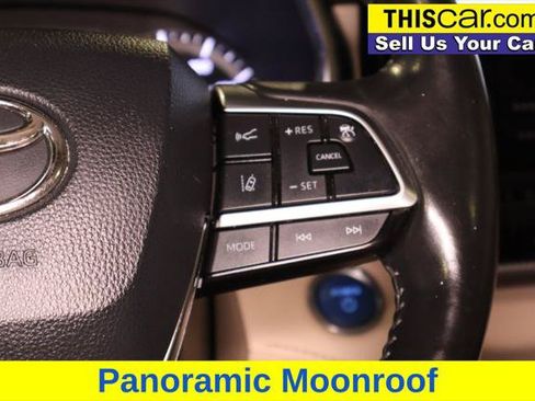 Used 2021 Toyota Highlander Platinum FWD image 21