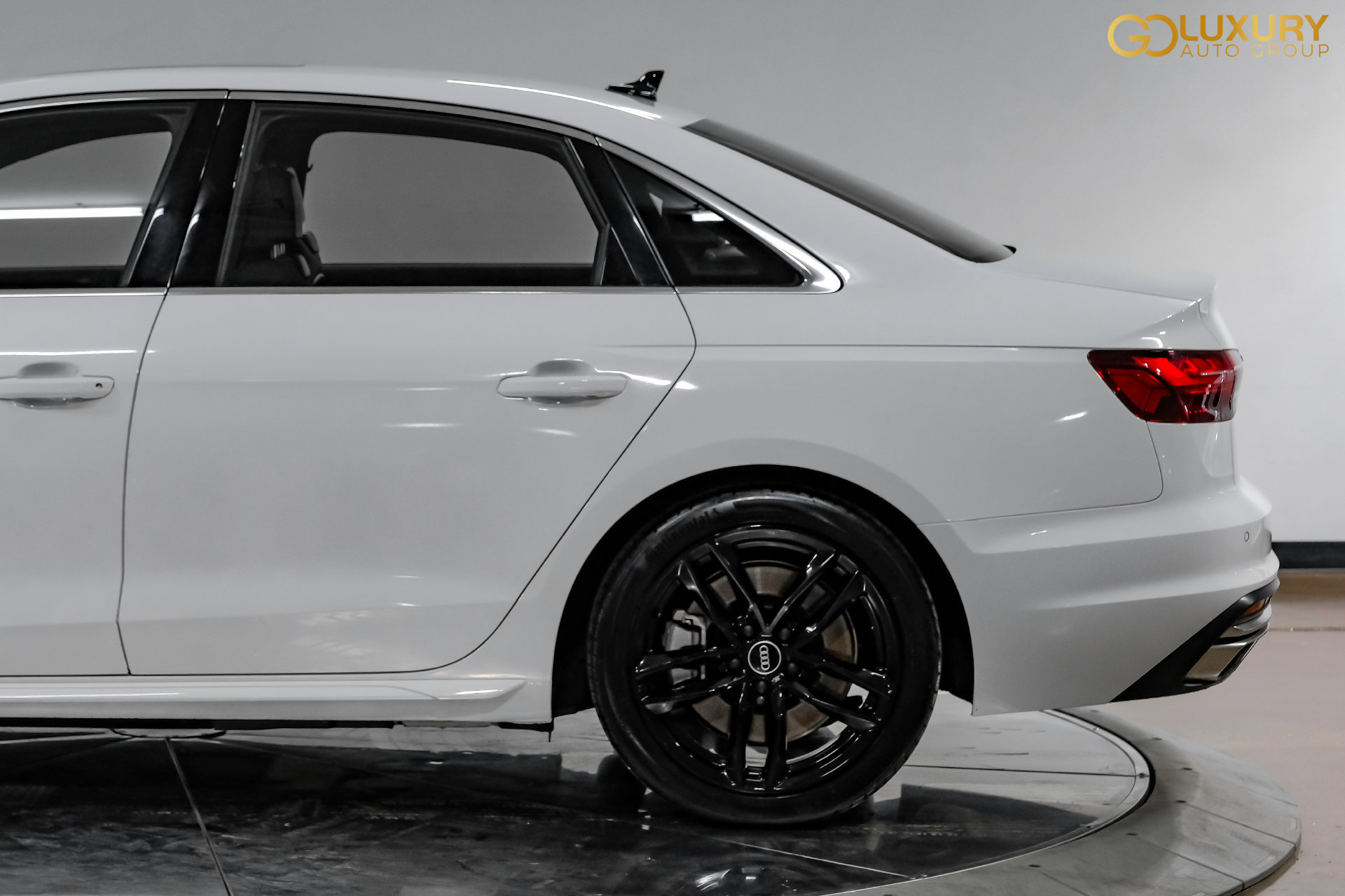 Used 2023 Audi A4 2.0T Premium Plus w/ Premium Plus Package AWD/4WD image 15