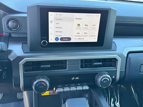 Used 2024 Toyota Tacoma SR5 w/ SR5 Upgrade Package image 8