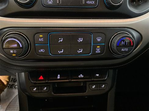 Used 2022 GMC Canyon Elevation w/ Elevation Premium Package image 18