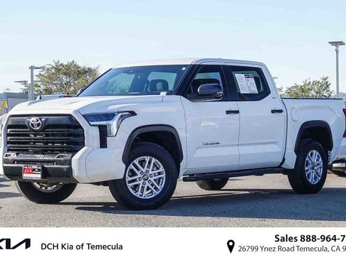 Used 2025 Toyota Tundra SR5 w/ SR5 Convenience Package image 1
