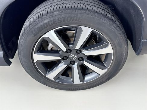 Used 2023 Honda Pilot Elite image 40