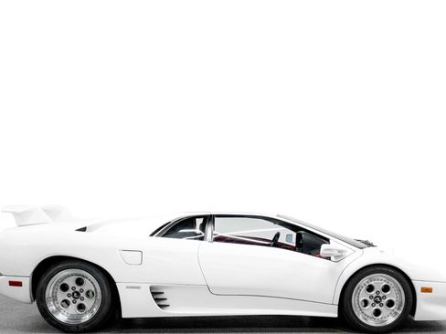 Used 1992 Lamborghini Diablo Coupe image 2