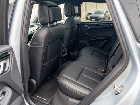 New 2026 Porsche Macan image 23