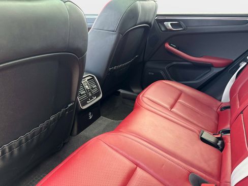 Used 2023 Porsche Macan GTS image 16