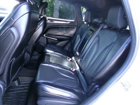 Used 2019 Lincoln MKC Reserve w/ MKC Technology Package FWD image 15