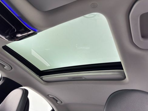 Used 2022 Mercedes-Benz C 300 Sedan image 11