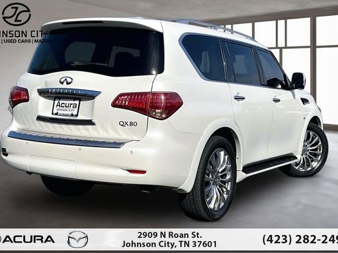 Used 2017 INFINITI QX80 4WD w/ Driver Assistance Package image 2