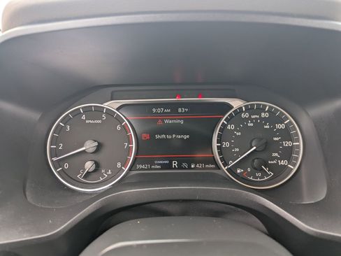 Certified 2025 Nissan Rogue SV image 31