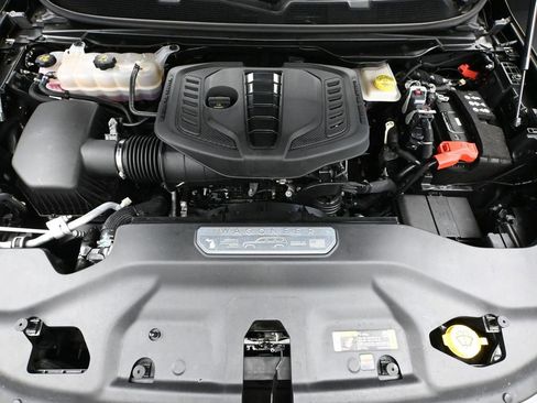 Used 2024 Jeep Wagoneer L Series II w/ Premium Group I image 57