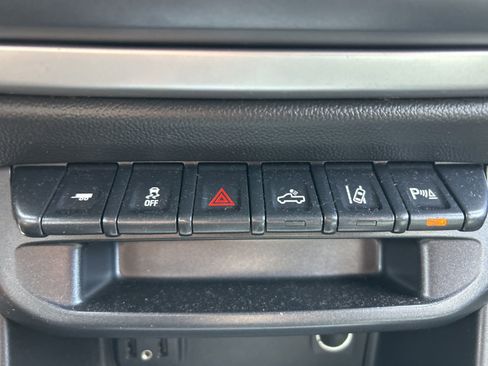 Used 2019 Chevrolet Colorado LT w/ LT Convenience Package RWD image 32