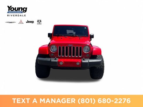 Used 2016 Jeep Wrangler Unlimited Sahara w/ Connectivity Group AWD/4WD image 7