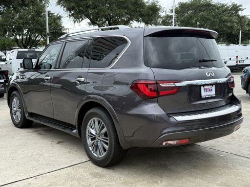 Used 2023 INFINITI QX80 Luxe w/ All-Season Package RWD image 7