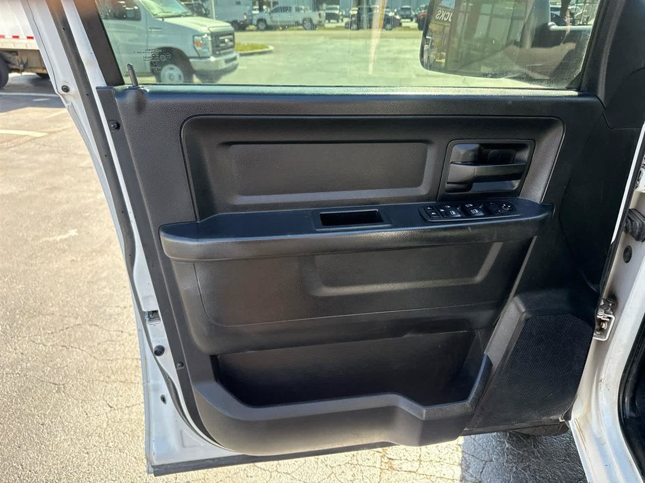 Used 2015 RAM 3500 Tradesman AWD/4WD image 16