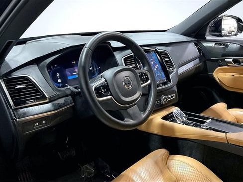 Certified 2024 Volvo XC90 T8 Ultimate w/ Protection Package Premier image 14