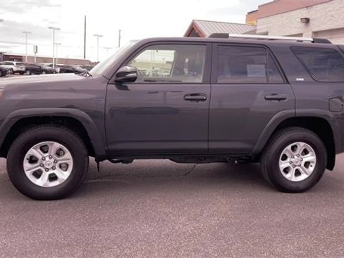 Used 2024 Toyota 4Runner SR5 Premium image 6