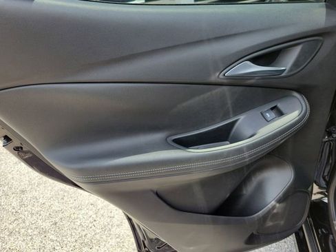 Used 2020 Buick Encore GX Select w/ Sport Touring Package image 8