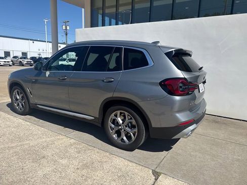 Used 2024 BMW X3 xDrive30i w/ Convenience Package AWD/4WD image 3