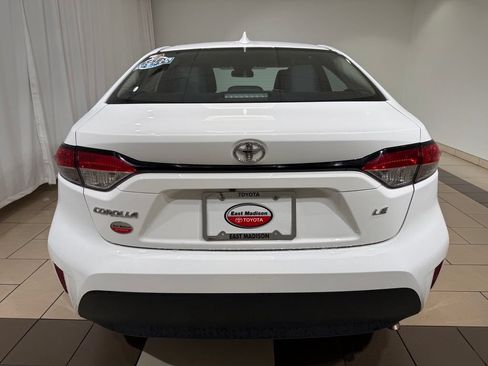 Used 2024 Toyota Corolla LE FWD image 4