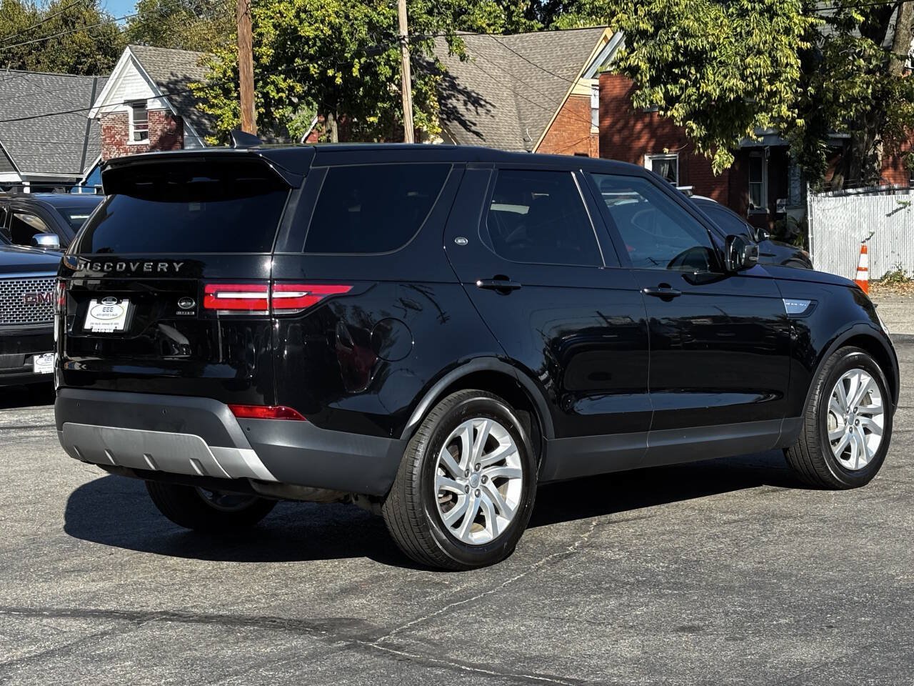 Used 2018 Land Rover Discovery HSE AWD/4WD image 8