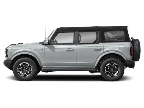 New 2026 Ford Bronco Outer Banks w/ Black Appearance Package image 4
