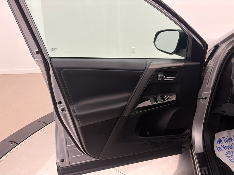Used 2016 Toyota RAV4 SE AWD/4WD image 20