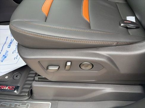 New 2026 GMC Sierra 2500 AT4 w/ AT4 Premium Plus Package image 18