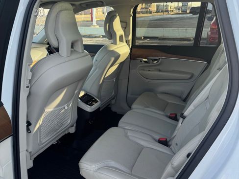Used 2018 Volvo XC90 T6 Inscription w/ Convenience Package image 4