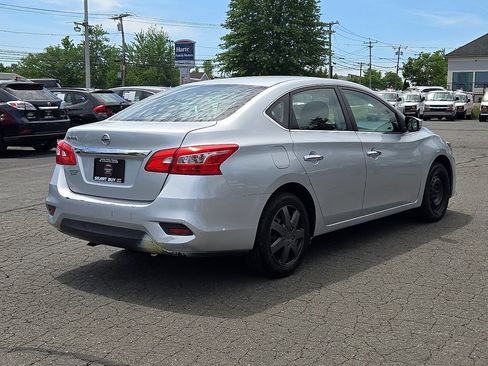 Used 2017 Nissan Sentra S FWD image 5