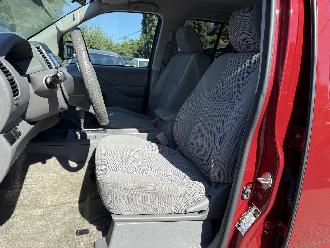 Used 2017 Nissan Frontier S RWD image 9