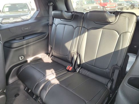 New 2026 Jeep Grand Cherokee L Limited w/ Limited Altitude Package AWD/4WD image 9