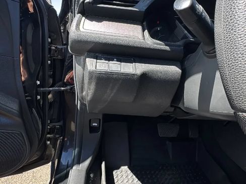 Used 2019 Honda Civic LX image 12