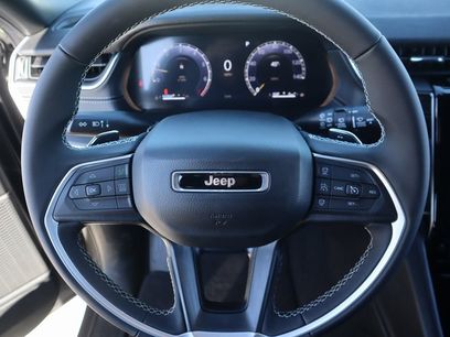 New 2025 Jeep Grand Cherokee L Laredo
