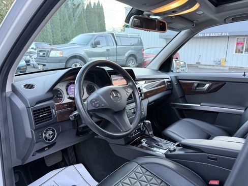 Used 2012 Mercedes-Benz GLK 350 4MATIC image 14